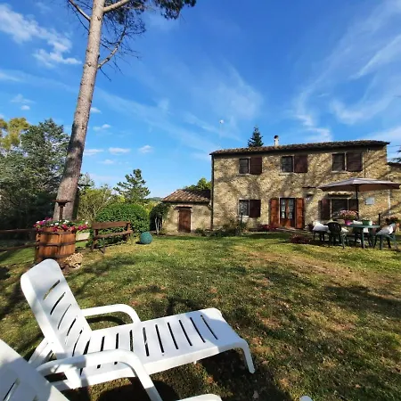 Case&colline La Quercia مونتيسكودايو